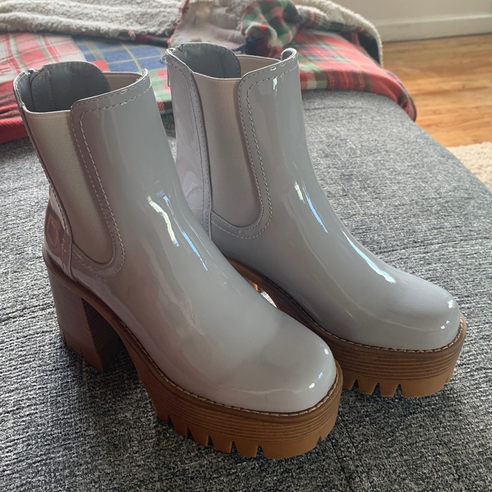 Madden Girl Boots Size: 7